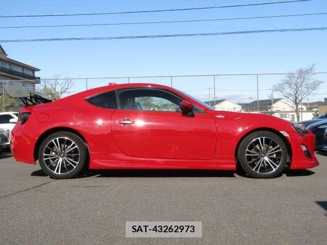 Toyota 86 2014-09 6493437-24