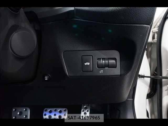 Toyota 86 2012-11 6493302-13