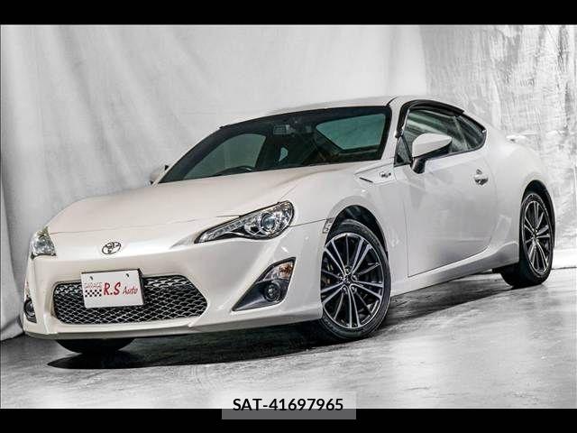 Toyota 86 2012-11 6493302-2