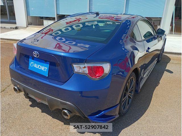 Toyota 86 2013-06 6669947-2