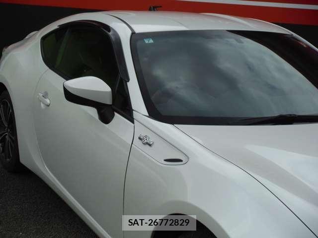 Toyota 86 2013-07 6669946-11