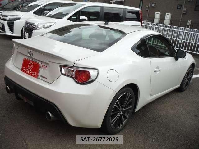 Toyota 86 2013-07 6669946-6