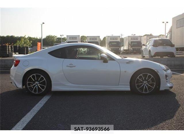Toyota 86 2017-01 6669841-14