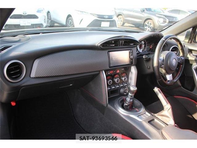 Toyota 86 2017-01 6669841-25