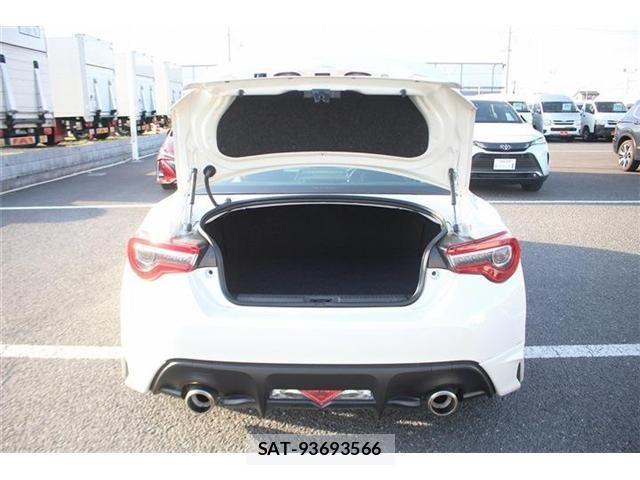 Toyota 86 2017-01 6669841-27