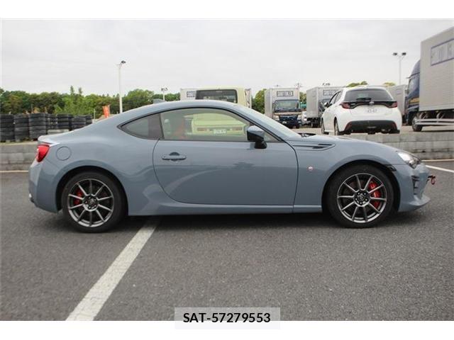 Toyota 86 2017-12 6674712-13
