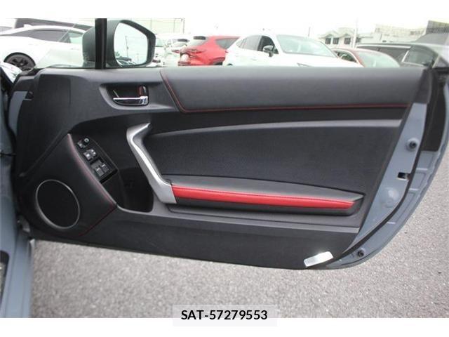 Toyota 86 2017-12 6674712-22