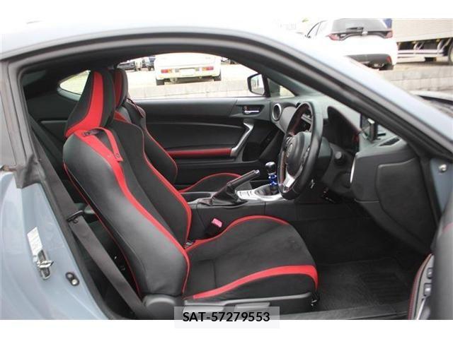 Toyota 86 2017-12 6674712-24