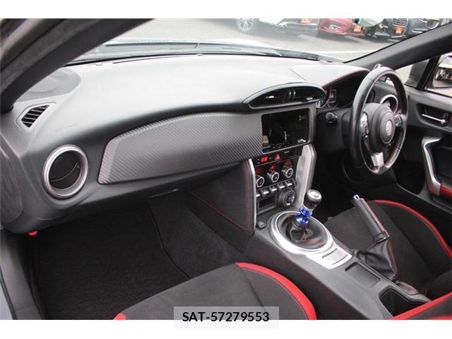 Toyota 86 2017-12 6674712-26