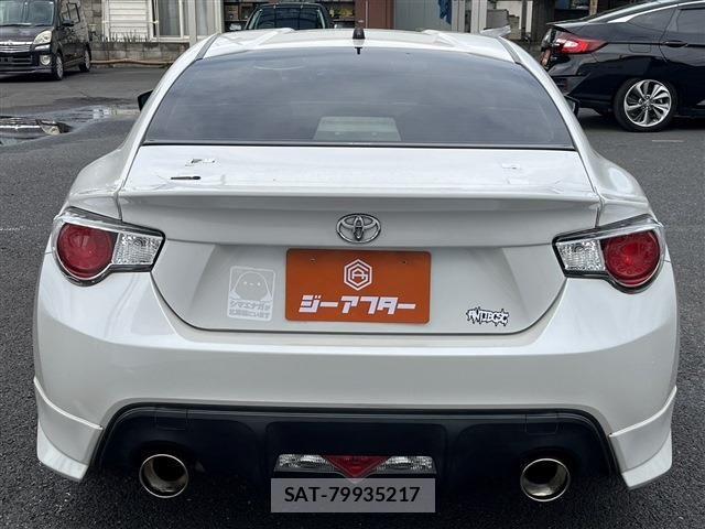Toyota 86 2013-01 6682533-10