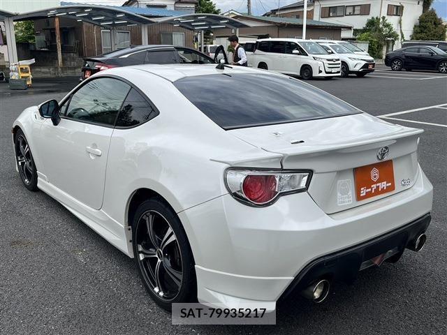 Toyota 86 2013-01 6682533-11
