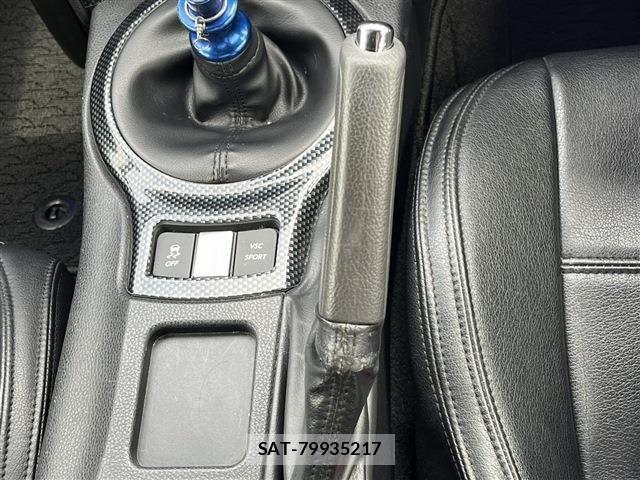 Toyota 86 2013-01 6682533-3