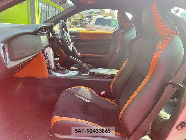 Toyota 86 2017-12 6690620-18