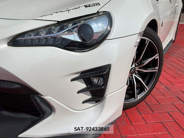 Toyota 86 2017-12 6690620-26
