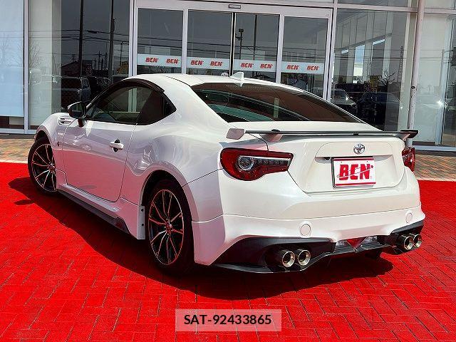Toyota 86 2017-12 6690620-2