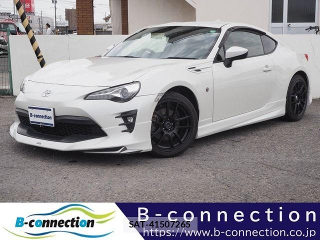 Toyota 86 2017-10 6714866-0