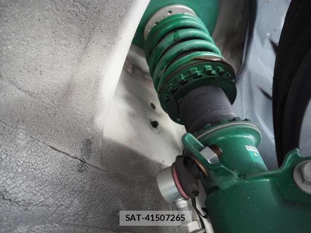 Toyota 86 2017-10 6714866-11