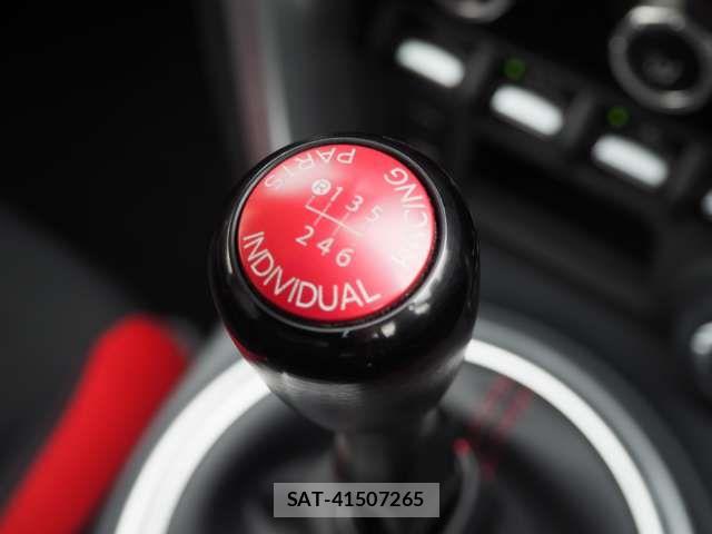 Toyota 86 2017-10 6714866-2