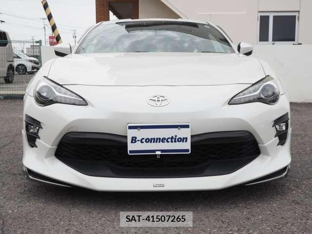 Toyota 86 2017-10 6714866-3