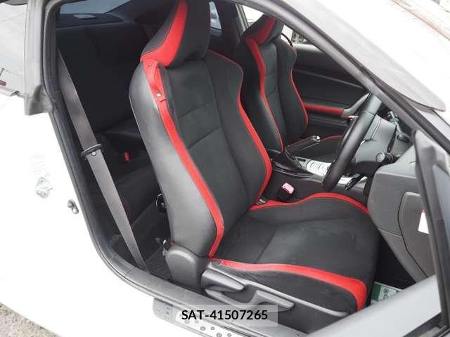 Toyota 86 2017-10 6714866-7