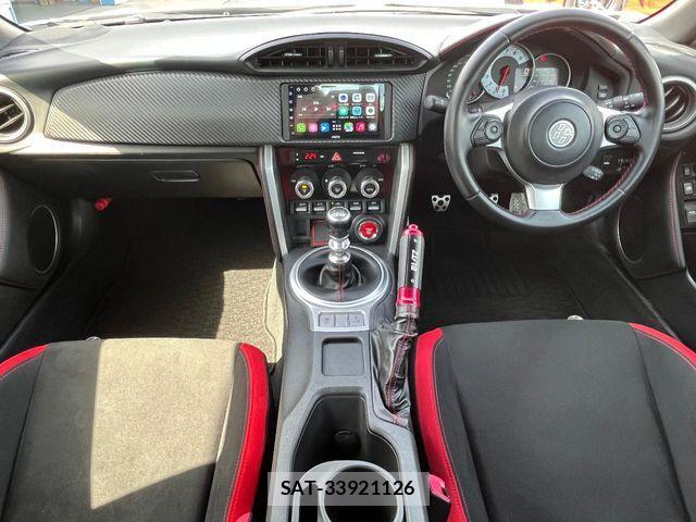 Toyota 86 2020-09 6714799-1