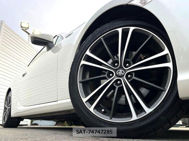 Toyota 86 2012-07 6715443-11