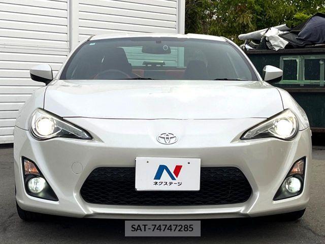 Toyota 86 2012-07 6715443-13