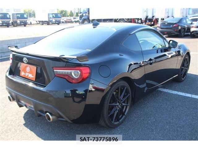 Toyota 86 2016-08 6750115-13