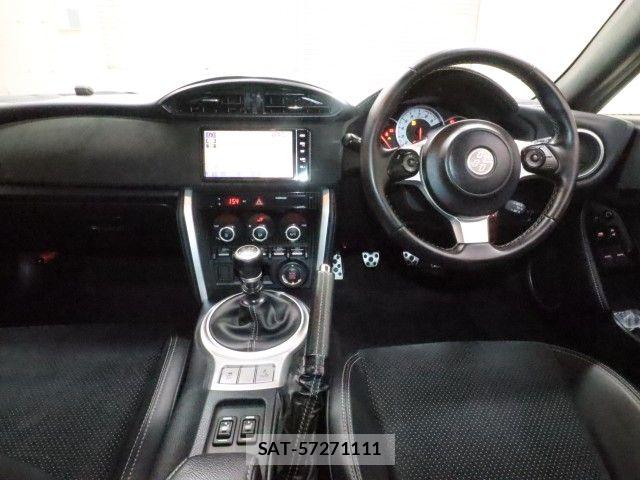 Toyota 86 2019-10 6812777-2