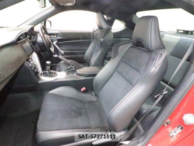 Toyota 86 2019-10 6812777-5