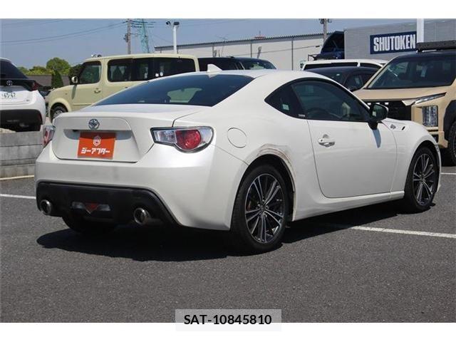 Toyota 86 2016-03 6813274-13