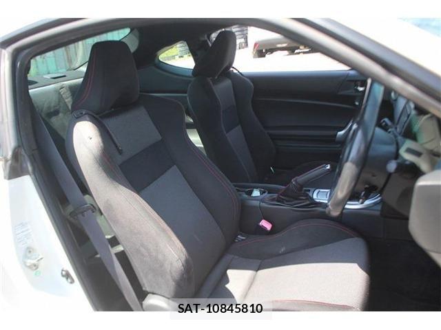 Toyota 86 2016-03 6813274-21