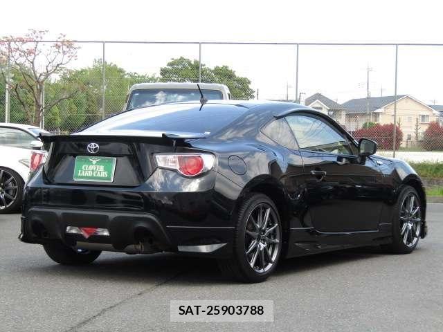 Toyota 86 2014-01 6813339-22
