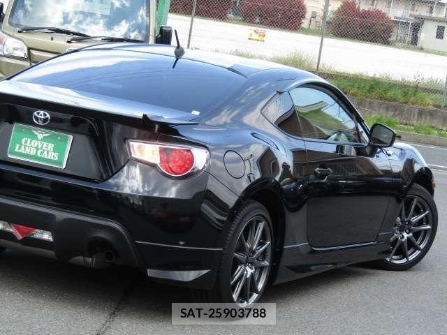 Toyota 86 2014-01 6813339-29