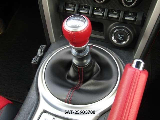 Toyota 86 2014-01 6813339-3