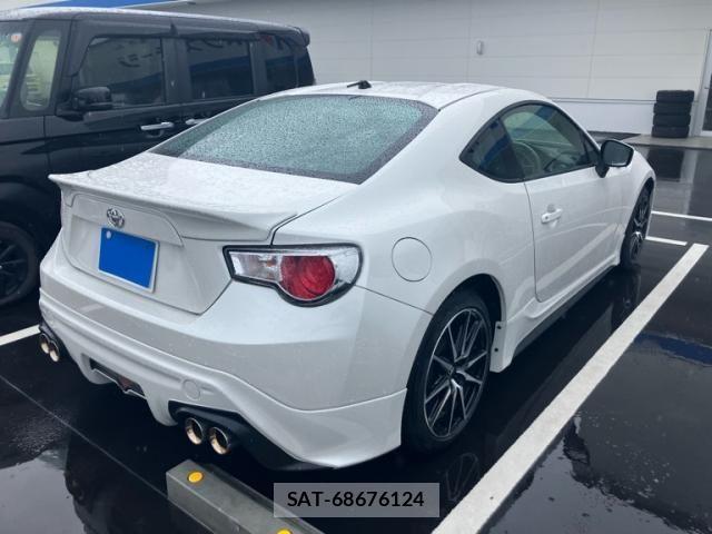 Toyota 86 2012-04 6901042-9