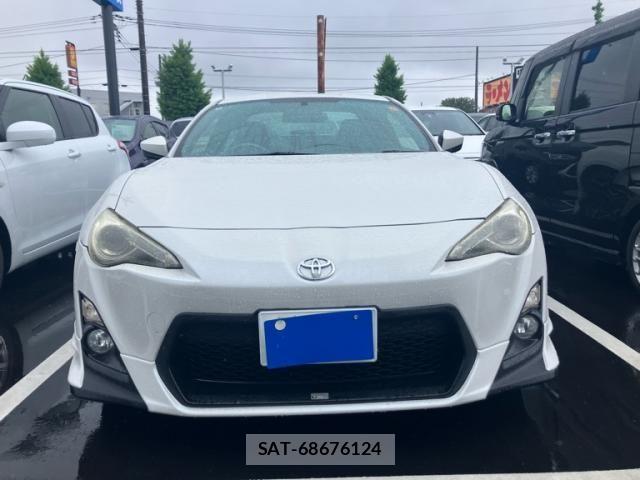Toyota 86 2012-04 6901042-2