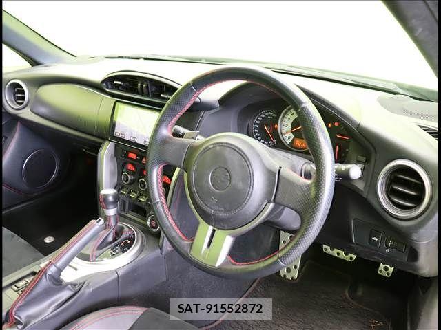 Toyota 86 2013-06 6900911-21