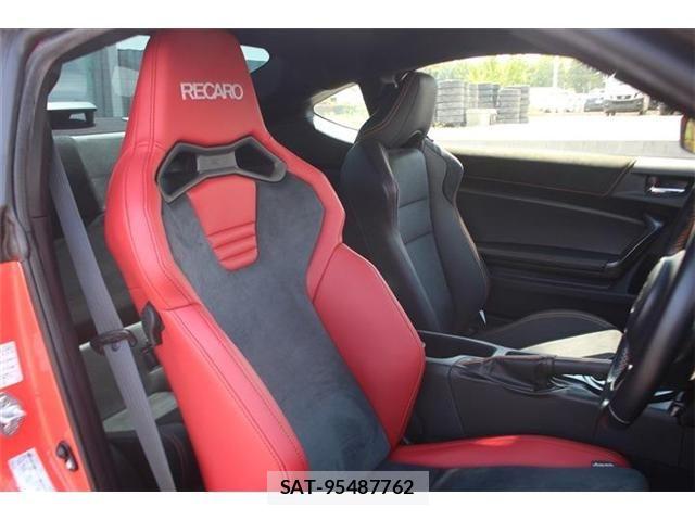 Toyota 86 2017-04 6900351-21