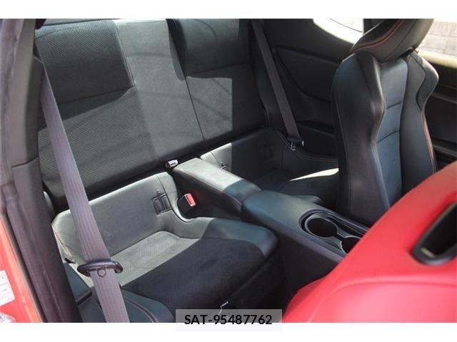 Toyota 86 2017-04 6900351-22