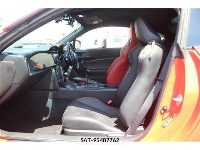 Toyota 86 2017-04 6900351-24