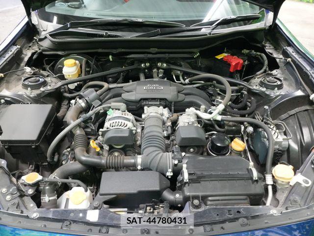 Toyota 86 2015-04 6984811-18