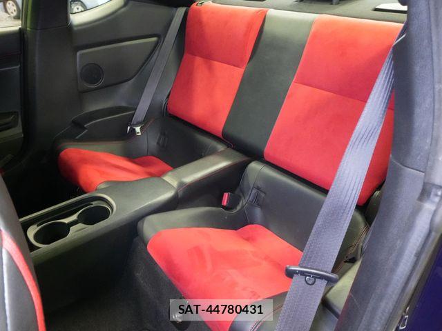 Toyota 86 2015-04 6984811-25