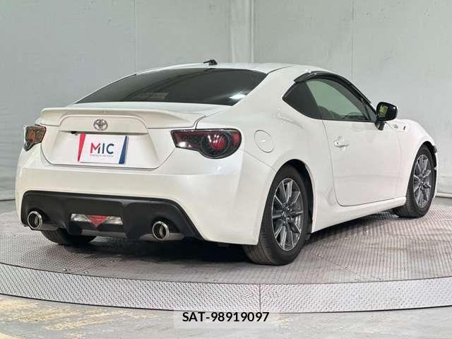 Toyota 86 2012-05 7056966-4