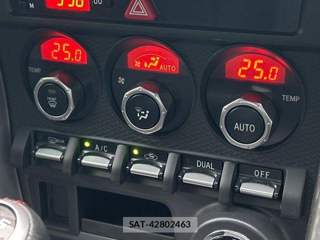 Toyota 86 2013-06 7056950-9