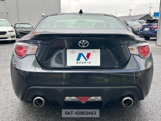 Toyota 86 2013-06 7056950-14