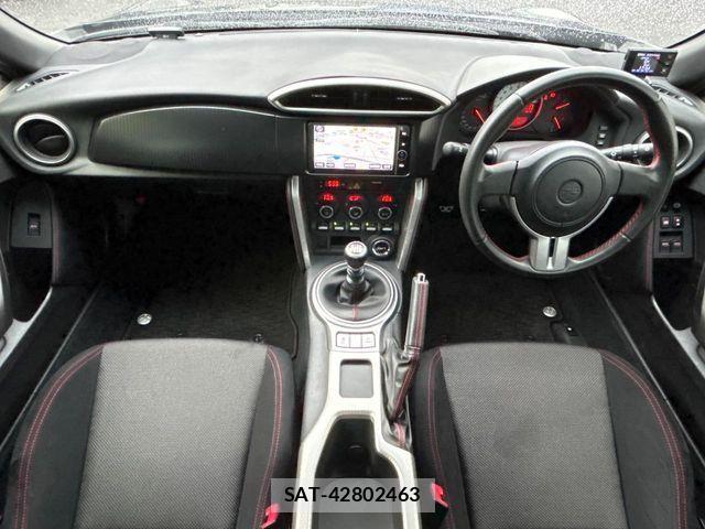 Toyota 86 2013-06 7056950-1