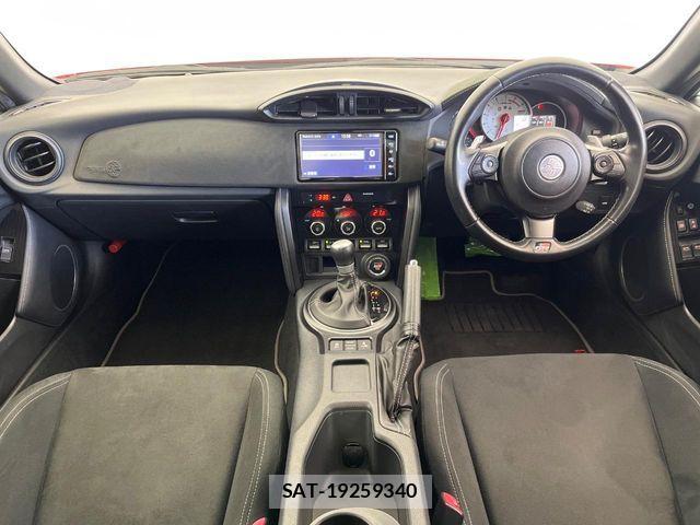 Toyota 86 2019-03 7056940-1