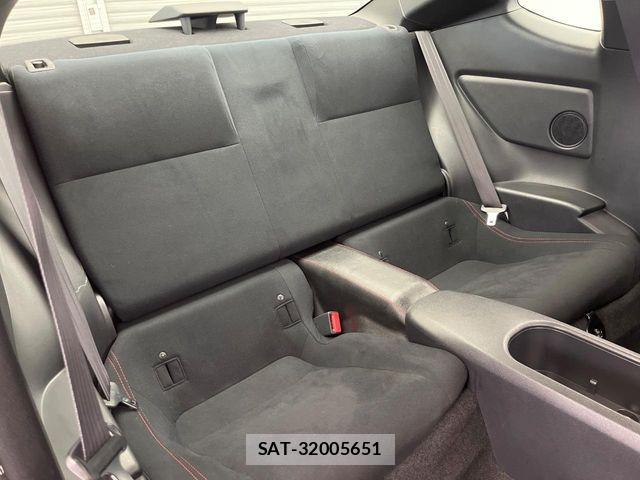 Toyota 86 2015-10 7056965-12