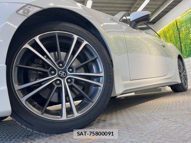 Toyota 86 2012-09 7213593-12